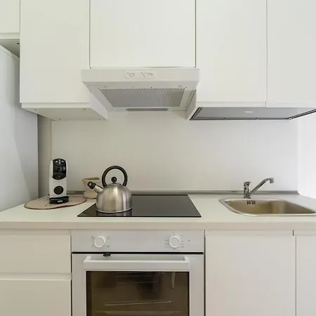 Stazione-aeroporto Apartment